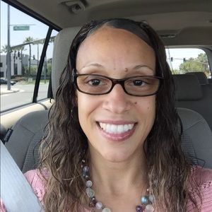 Meet your Posher, Tineia